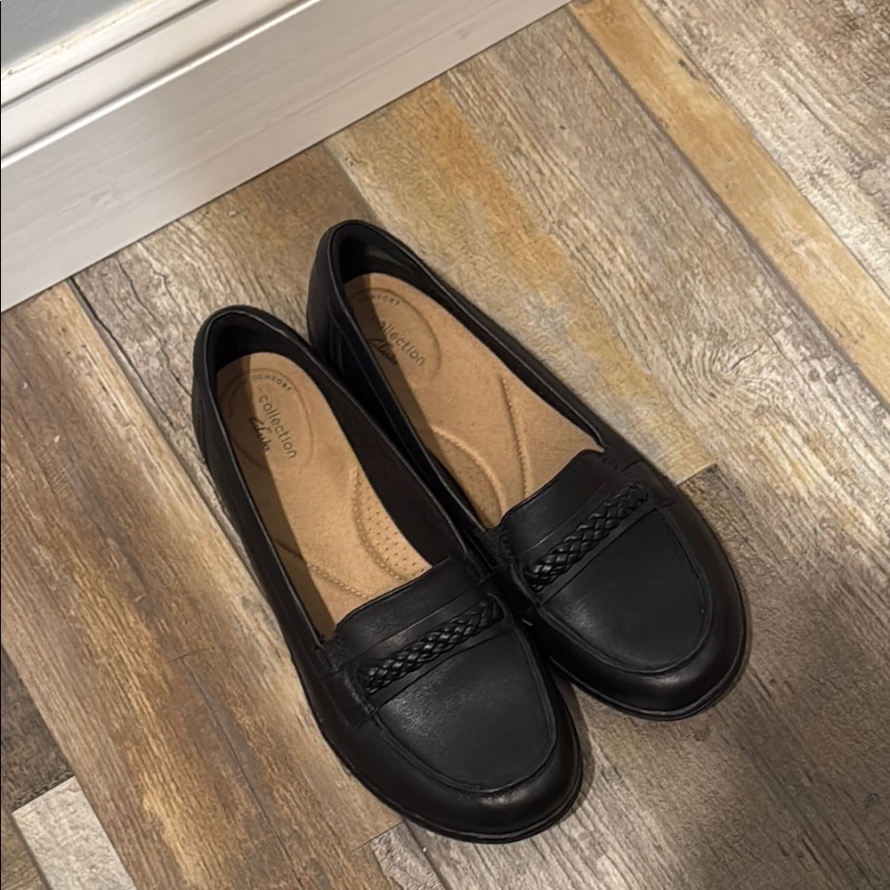 Clarks Black Leather Loafers Classic Flats